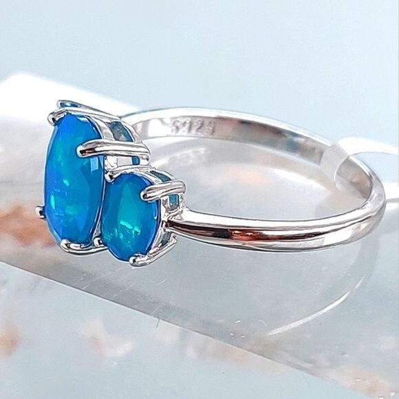 Natural Blue Fire Opal 925 Sterling Silver Ring - Picture 6 of 6